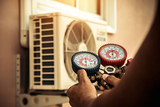 Professional Hvac technician working in Orange Grove, TX